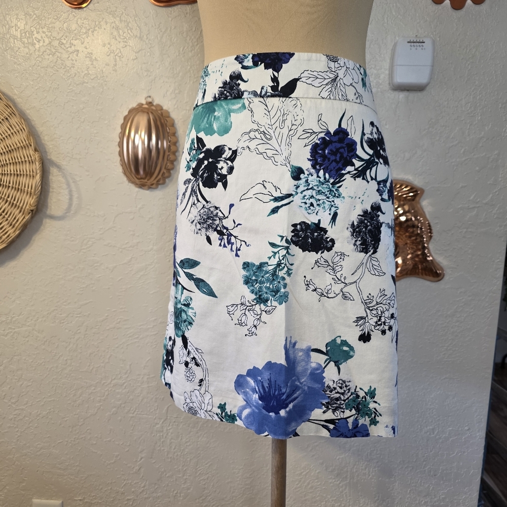 LOFT Blue And Teal Floral Rose Cotton Pencil Skirt